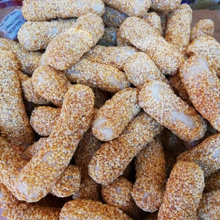 Sesame Roll